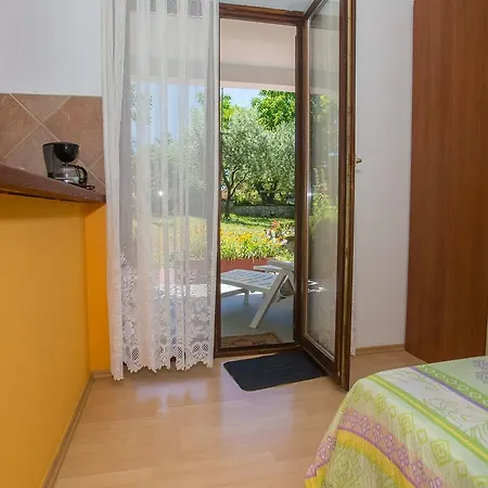 בית הארחה Garbina 3*