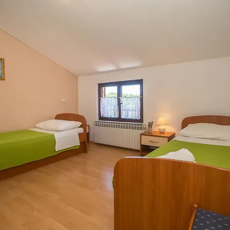 Guest house Garbina 3*