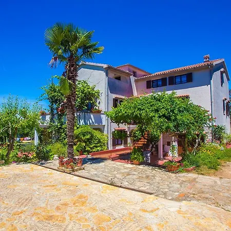 Garbina בית הארחה Vrvari